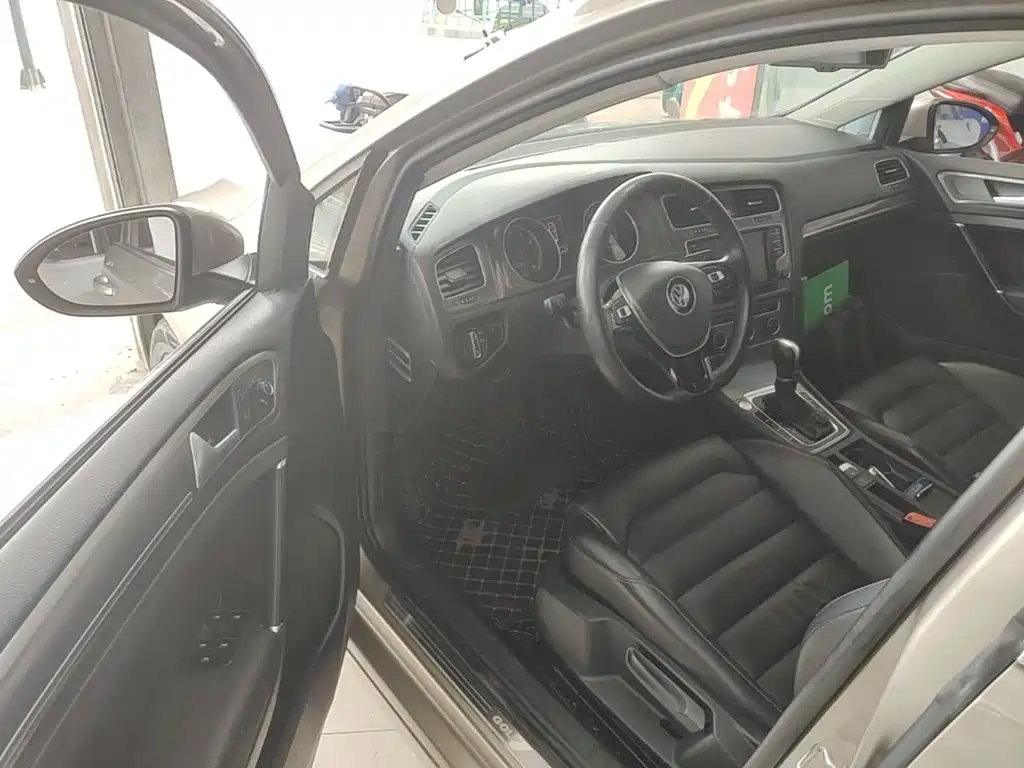 Volkswagen Golf — миниатюра 16