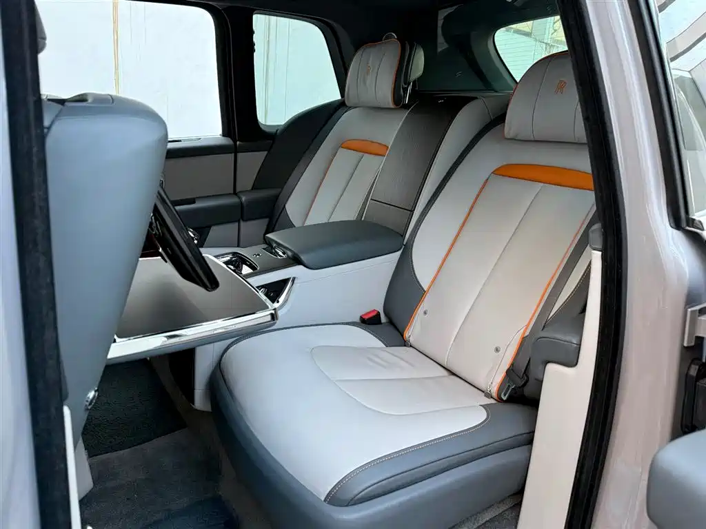 ROLLS-ROYCE CULLINAN