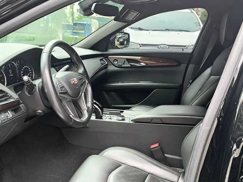 Cadillac CT6 2022 28T