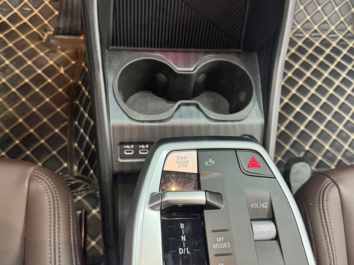 BMW X1 1.5 л 2023 г. Белый, пробег 30000 км