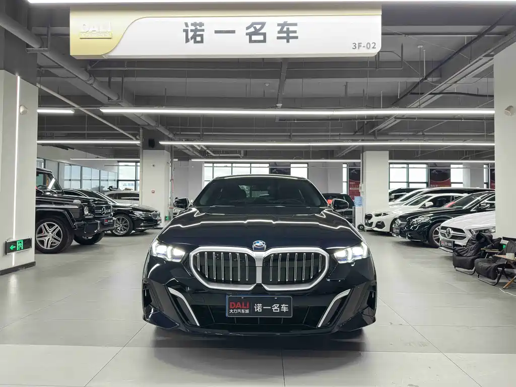 BMW 5 Series 5 2025 530Li Premium M Sport