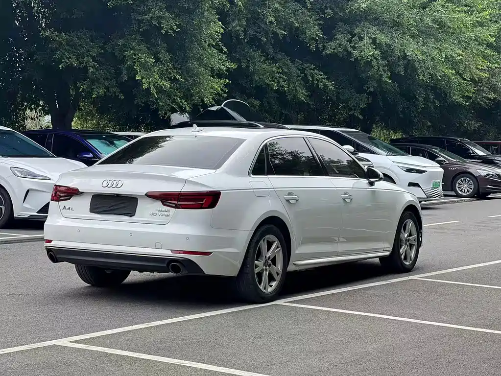 Audi A4L — миниатюра 9