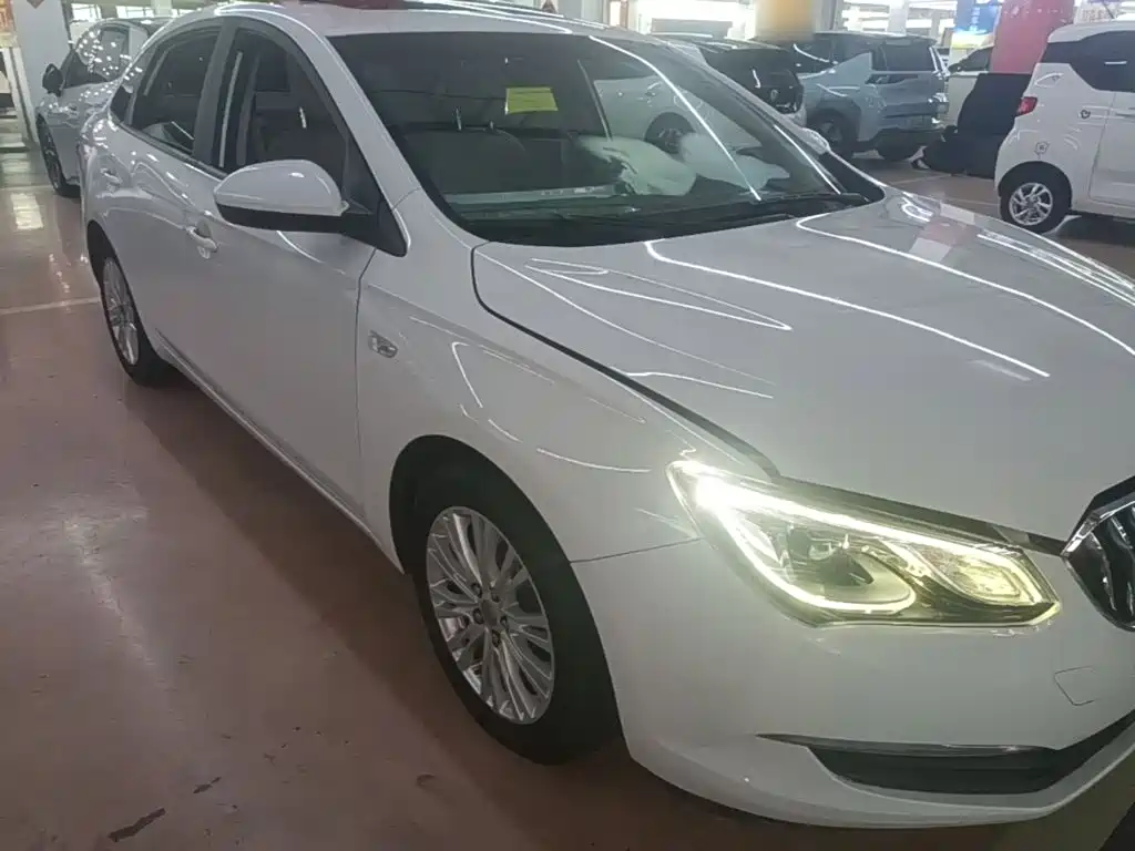 Buick Excelle — миниатюра 4