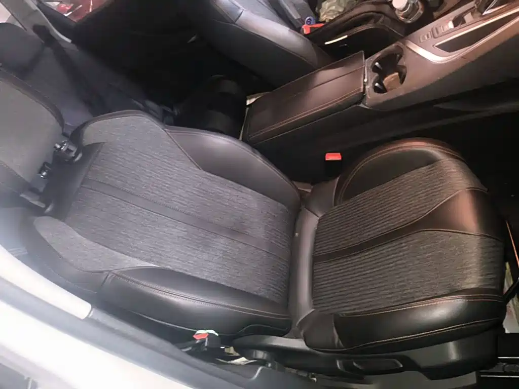 Peugeot 5008 — миниатюра 25