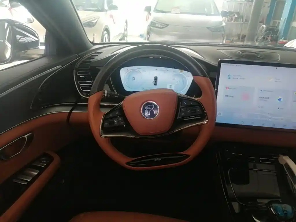 BYD Han — миниатюра 11
