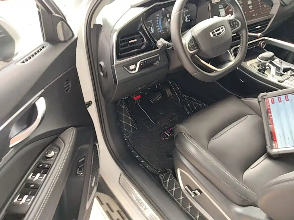 Geely Xingyue — миниатюра 16