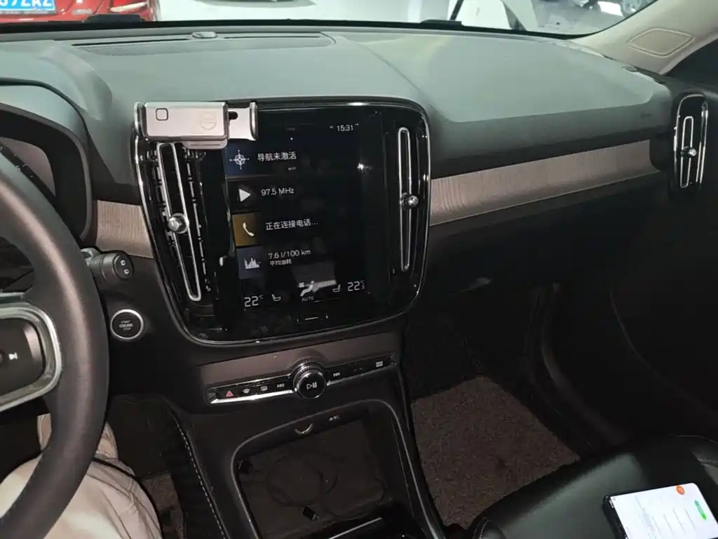 Volvo XC40 — миниатюра 13