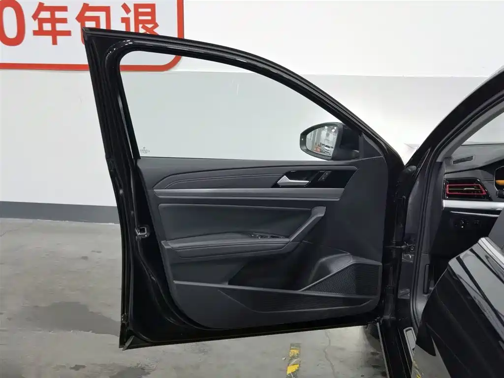 Volkswagen Lavida 2023 300TSI DSG
