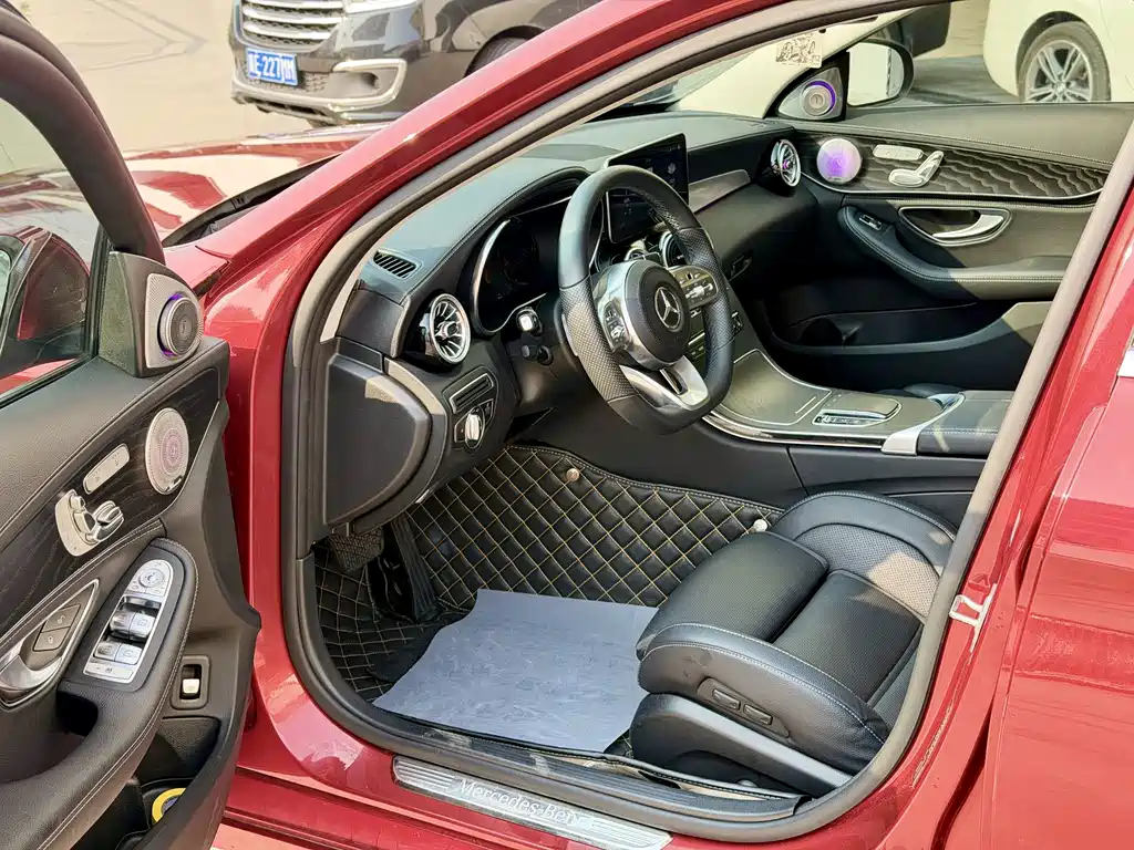 Mercedes-Benz C-Class — миниатюра 4