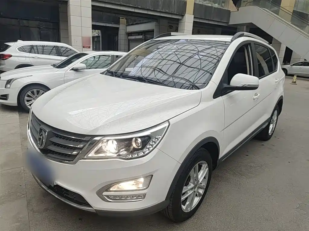 Baojun 560 2016 1.8L MT Comfort