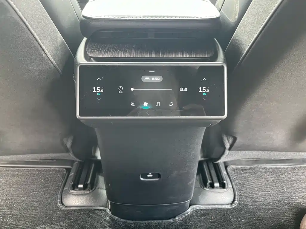 NIO EC7 — миниатюра 11