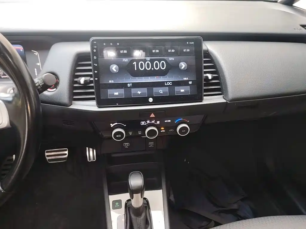 Honda Fit — миниатюра 13