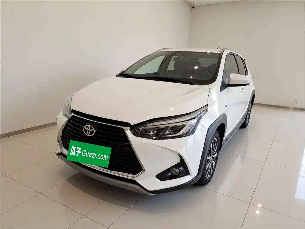 Toyota Yaris L 2021