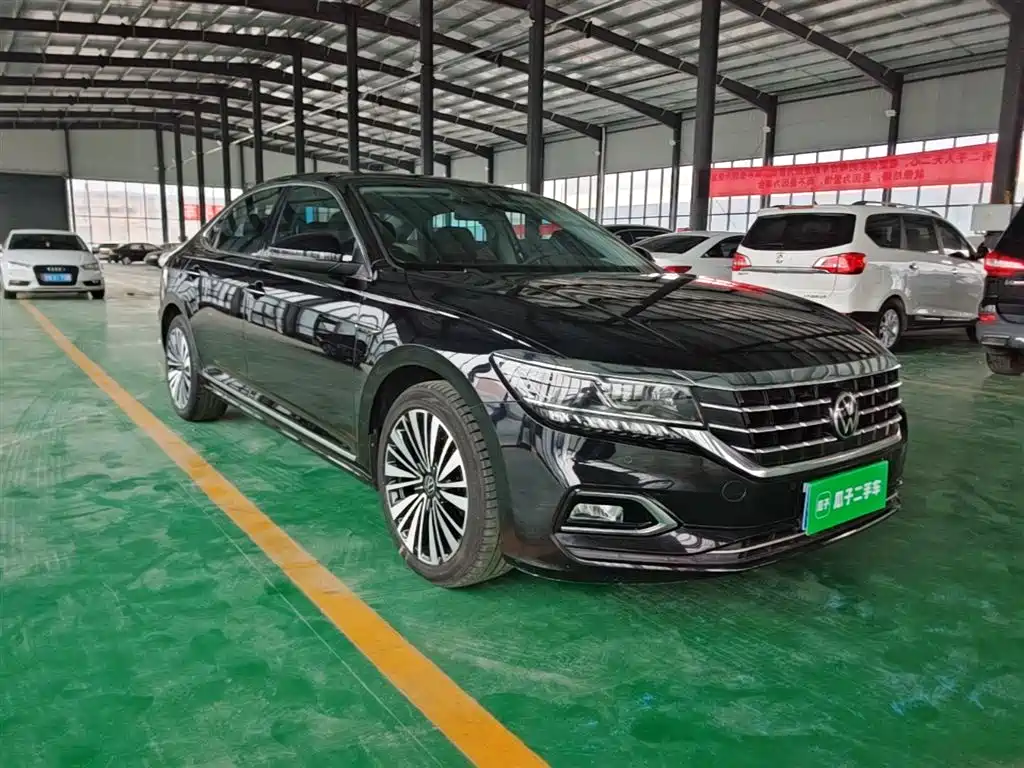 Volkswagen Passat 2020 330TSI Luxury VI