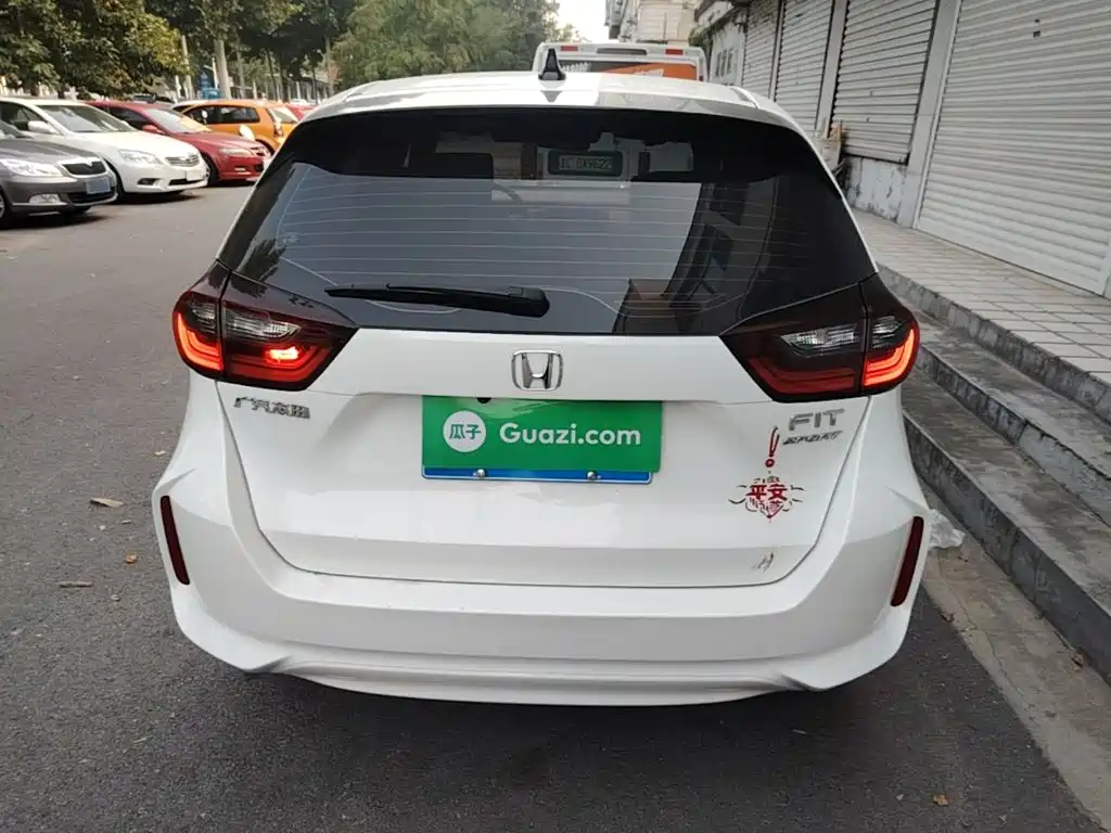 Honda Fit — миниатюра 6