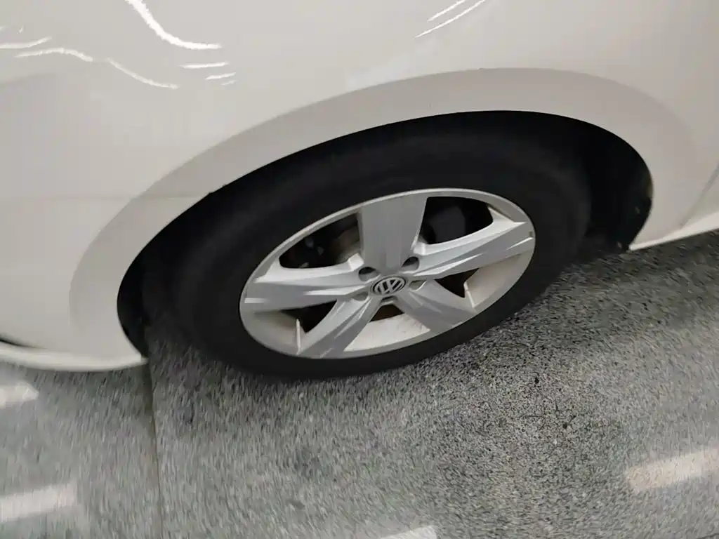 Volkswagen Lavida — миниатюра 23