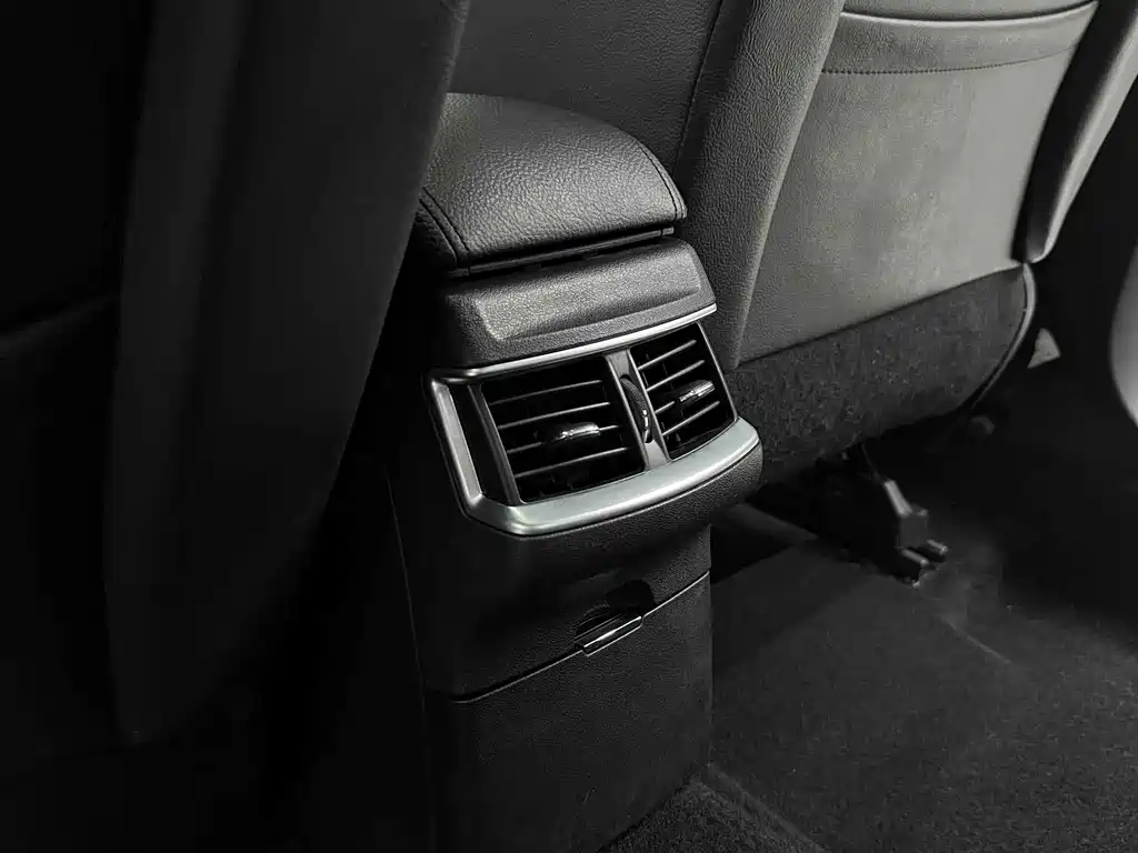Citroen C4L — миниатюра 10