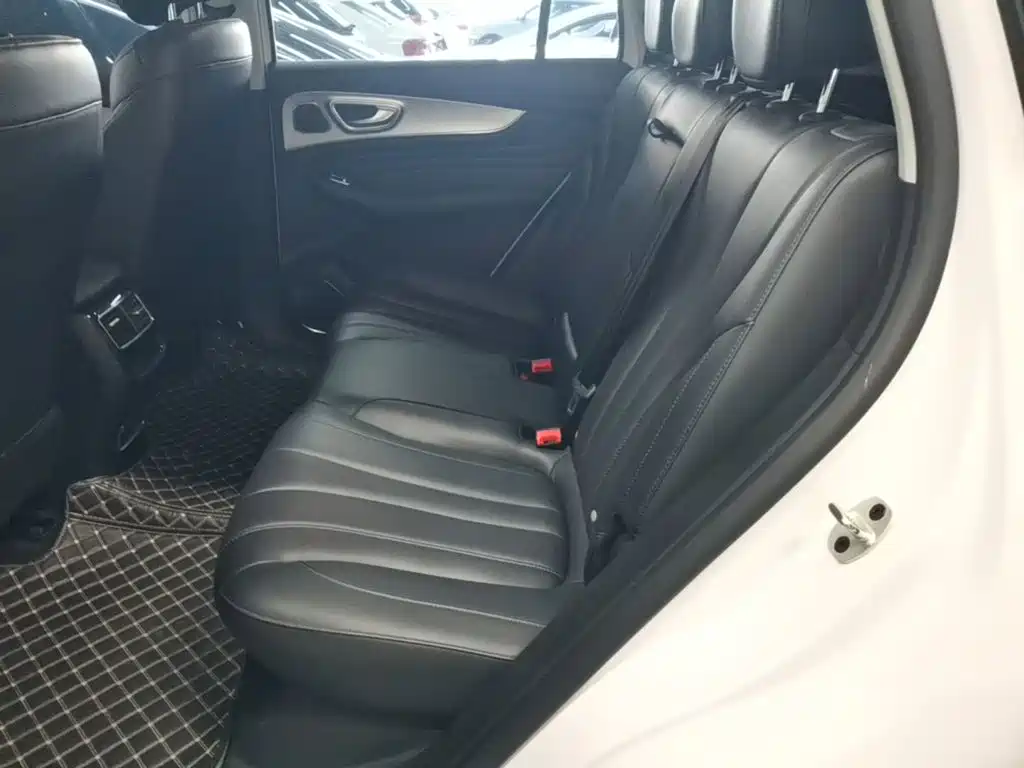 Roewe RX5 MAX — миниатюра 17