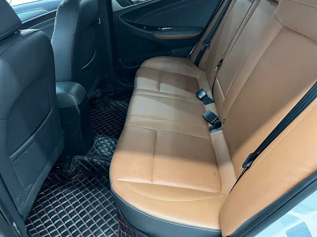 Changan Eado — миниатюра 12