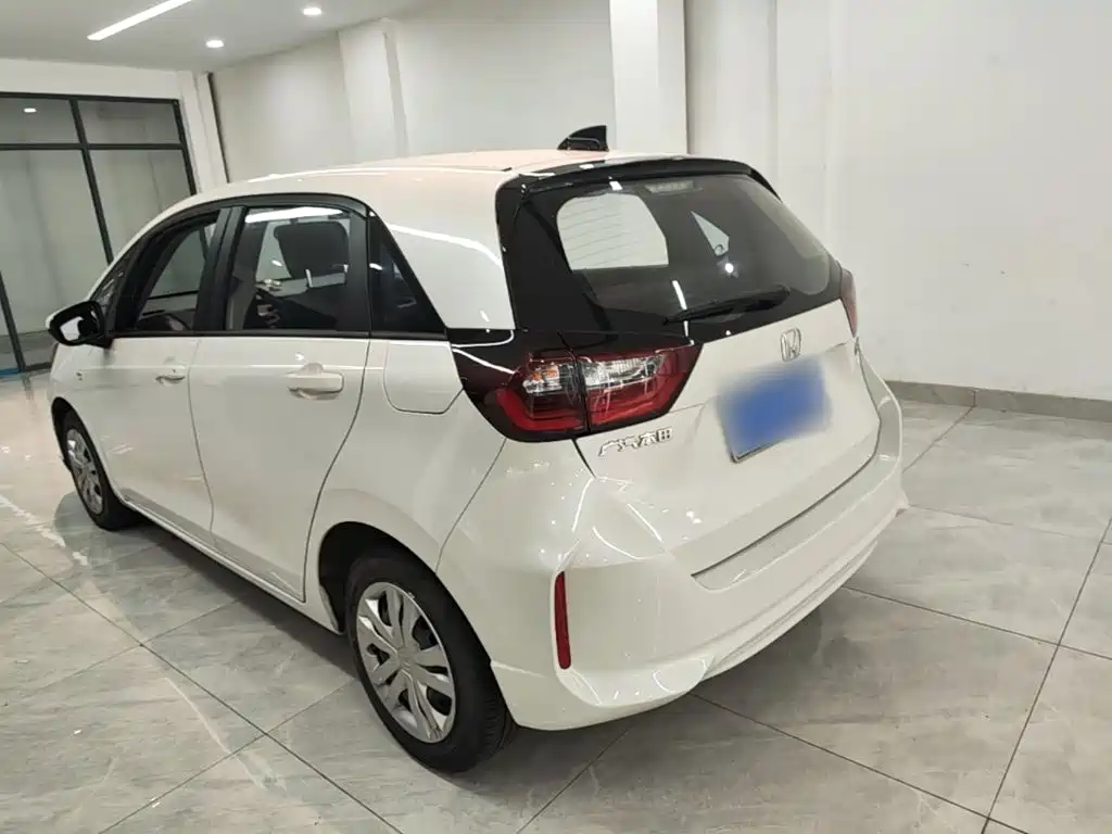Honda Fit — миниатюра 5