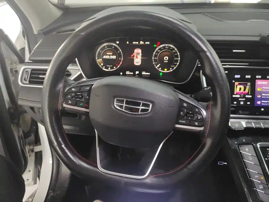 Geely Boyue — миниатюра 15