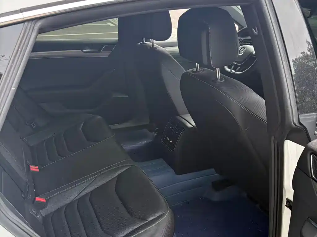 Volkswagen CC — миниатюра 9