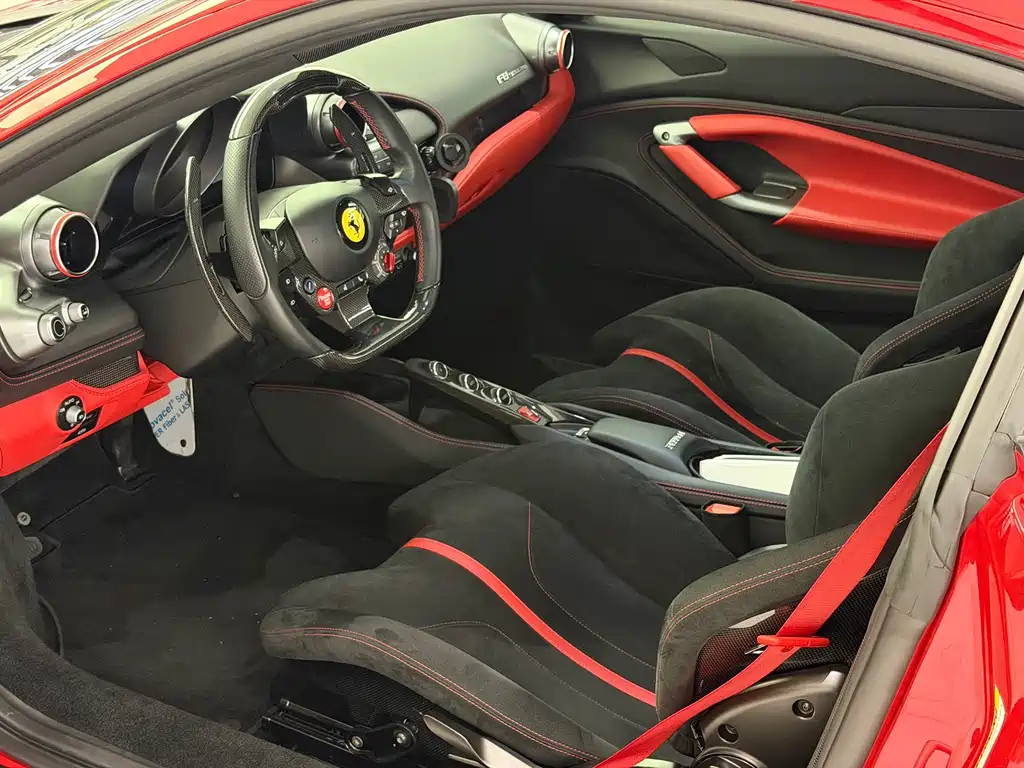 Ferrari F8 — миниатюра 12