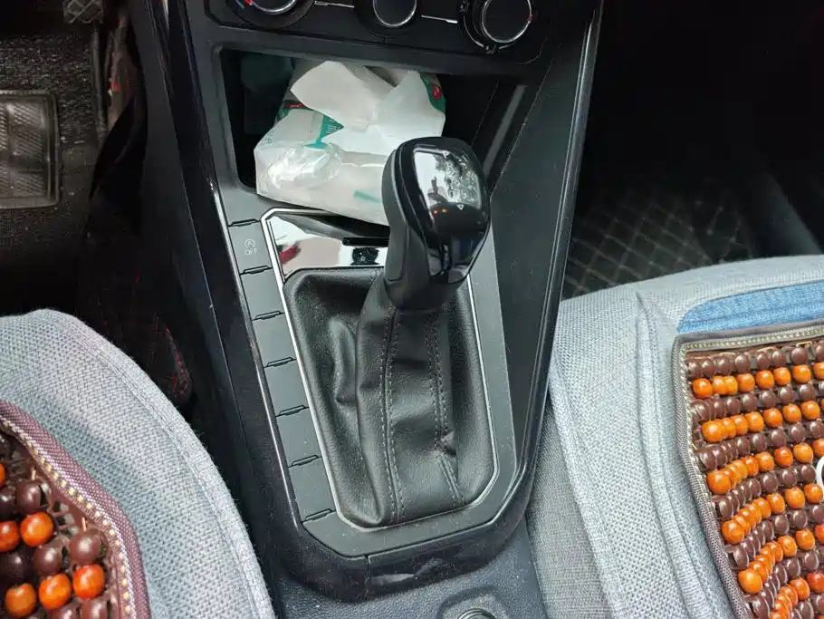 Volkswagen Lavida — миниатюра 16