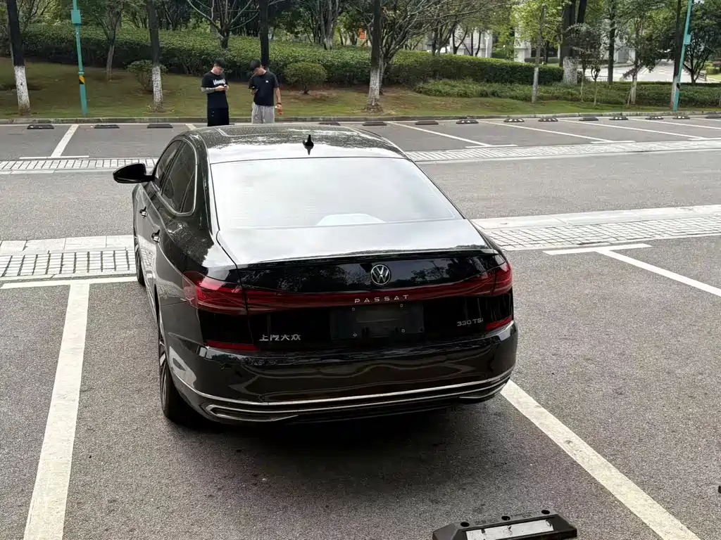 Volkswagen Passat — миниатюра 10