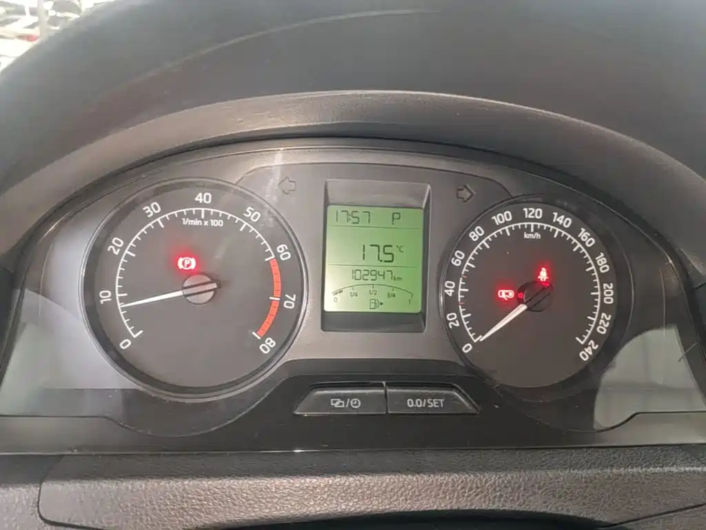 Skoda Rapid Spaceback — миниатюра 12