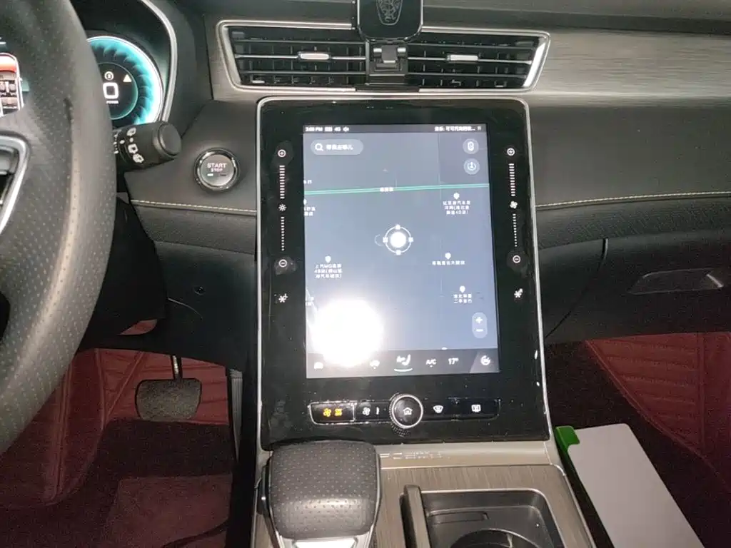 Roewe RX5 New Energy — миниатюра 13