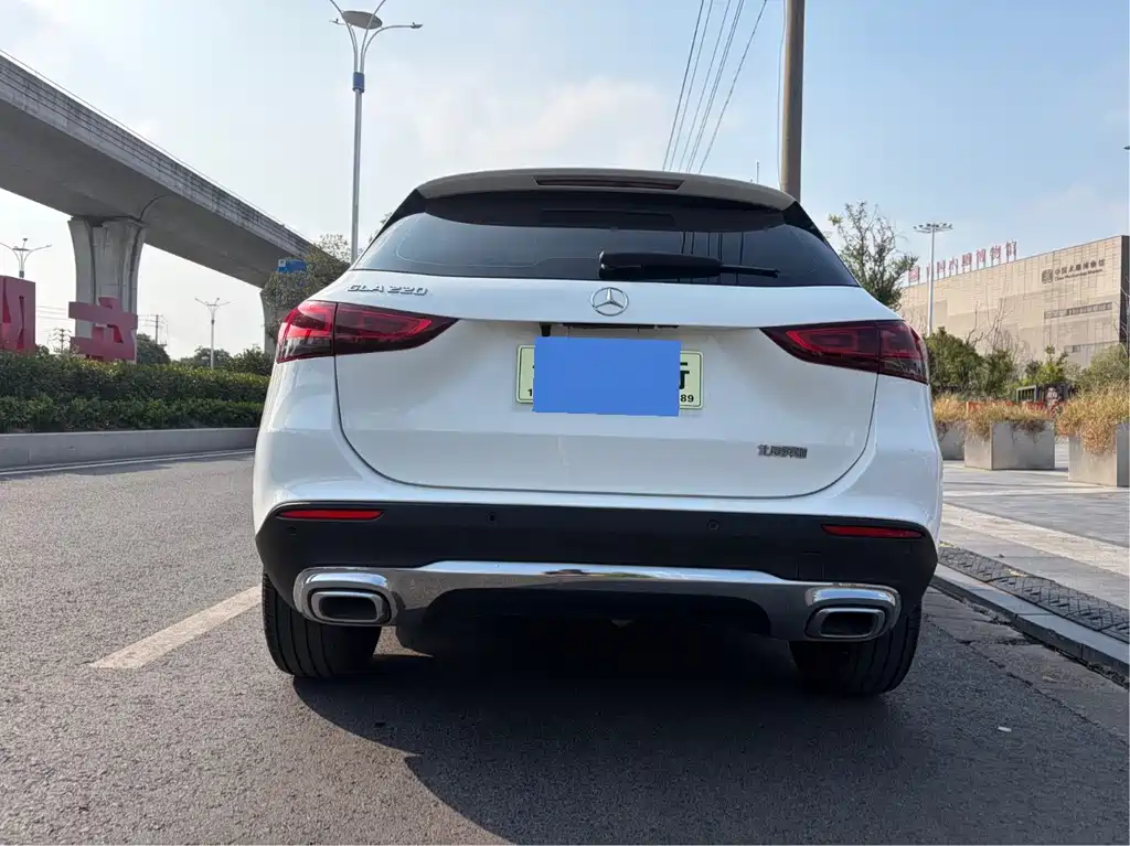 Mercedes-Benz GLA — миниатюра 5
