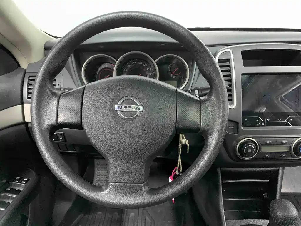 Nissan Sylphy — миниатюра 6