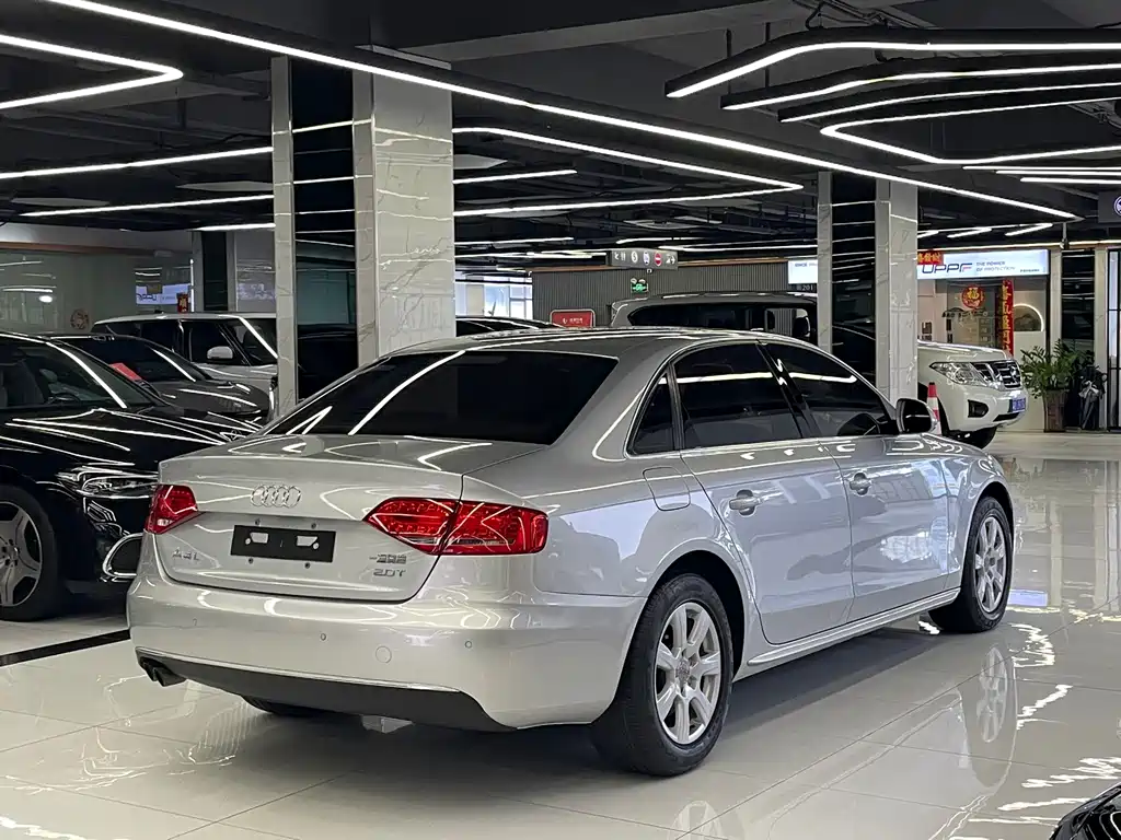 Audi A4L — миниатюра 4