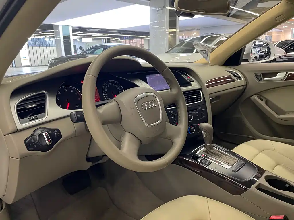Audi A4L — миниатюра 14