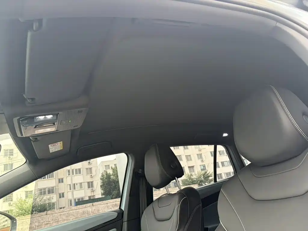 Volkswagen ID.4 X 2025 Smart
