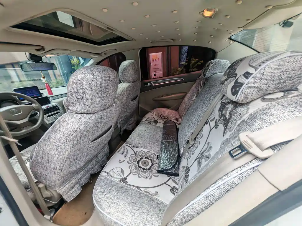 Peugeot 308 — миниатюра 6