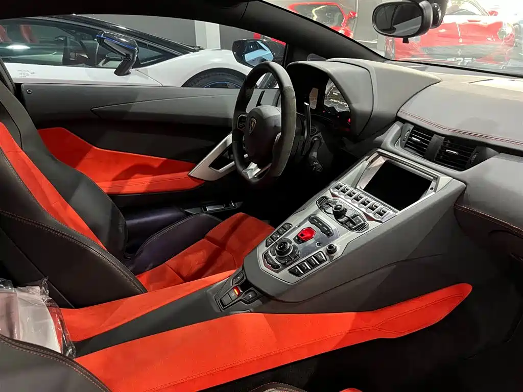 Lamborghini Aventador 2011 LP 700-4