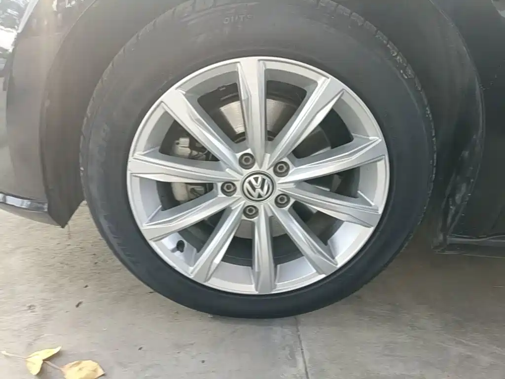 Volkswagen Passat — миниатюра 23