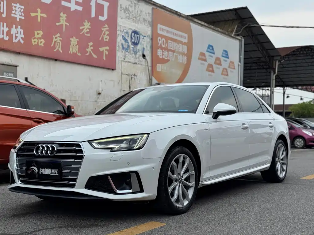 Audi A4L 2019