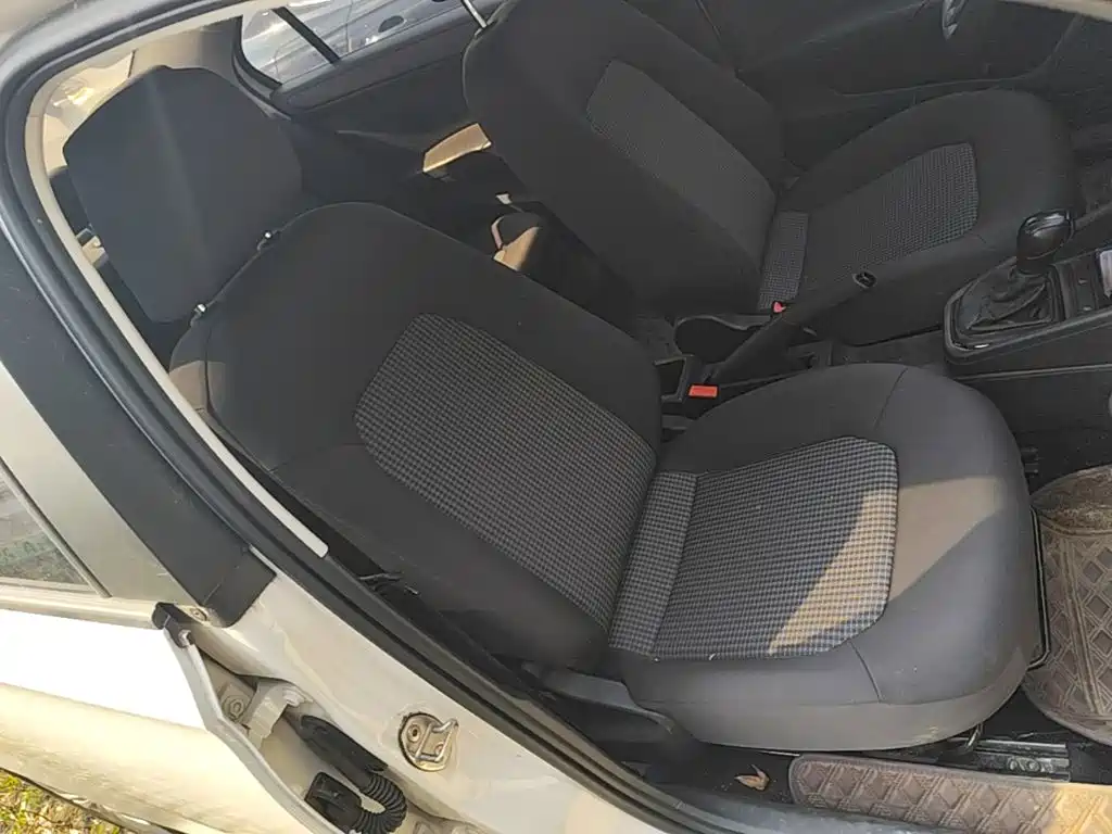 Volkswagen Santana — миниатюра 25