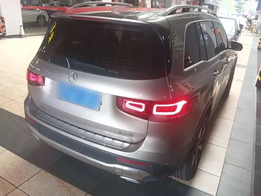 Mercedes-Benz GLB — миниатюра 7