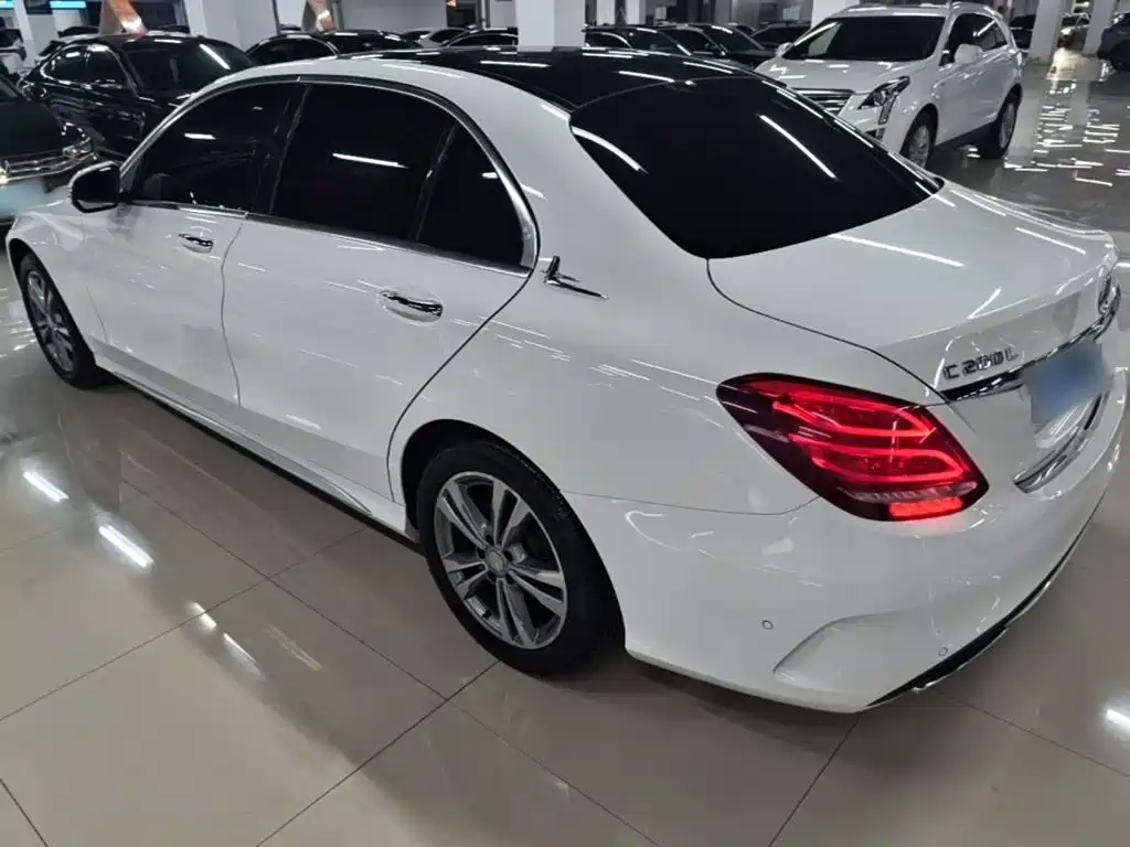 Mercedes-Benz C-Class — миниатюра 5