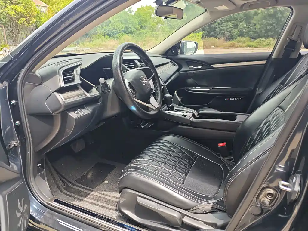 Honda Civic — миниатюра 7