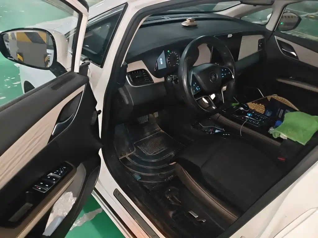 BYD MAX New Energy — миниатюра 14