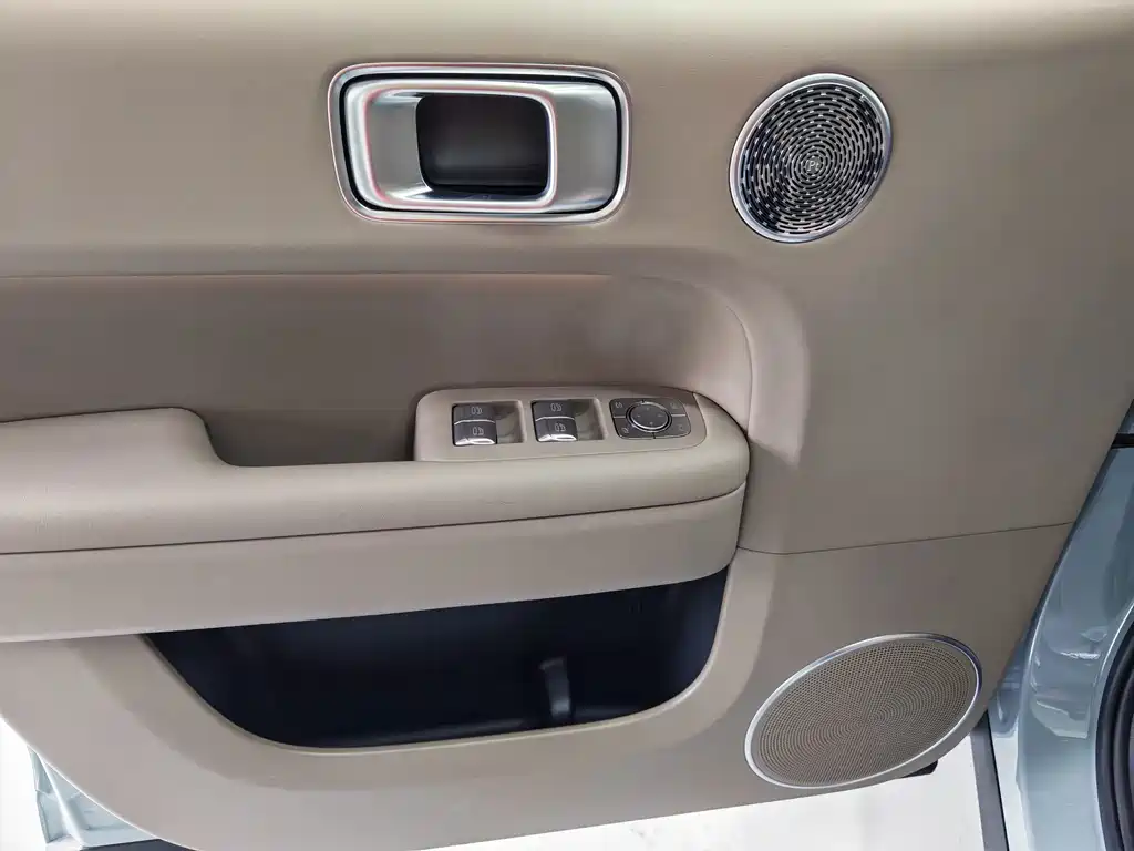 Li Auto Li L6 — миниатюра 12