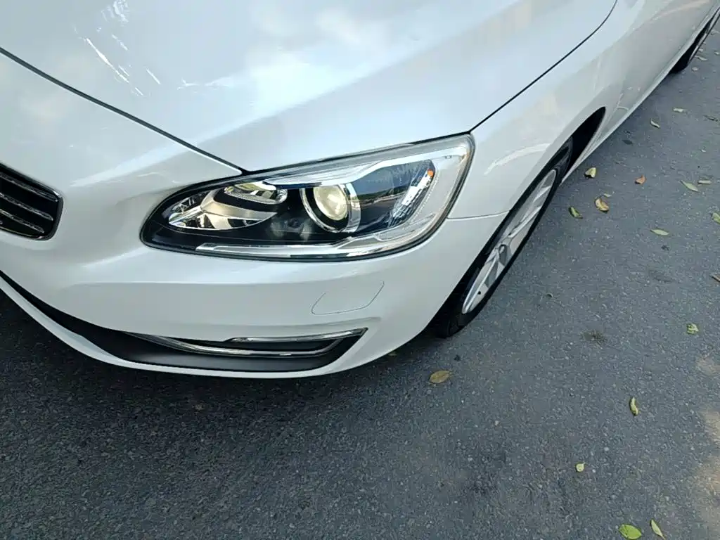 Volvo S60 — миниатюра 18