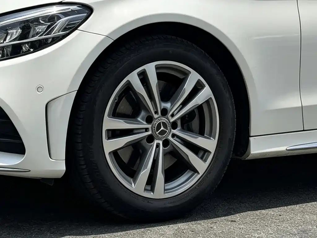 Mercedes-Benz C-Class — миниатюра 5