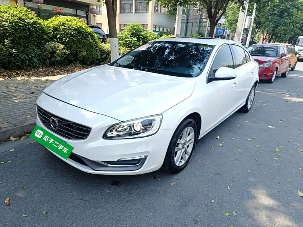 Volvo S60 — миниатюра 2