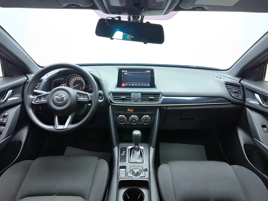 MAZDA CX 4